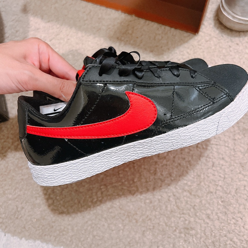 Nike Kids Black and Red Sneakers